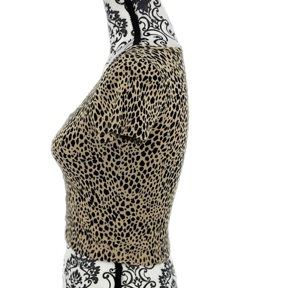 John Galt 100% Cotton Y2K Inspired It-Girl Leopard Print Button-Up Crop Top - Picture 6 of 10